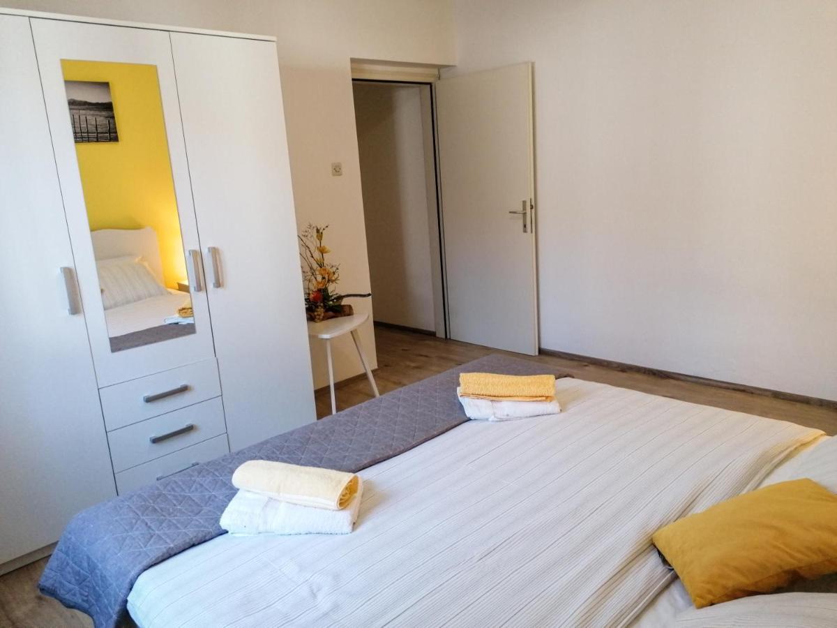 Apartments Relax Rovinj Bagian luar foto