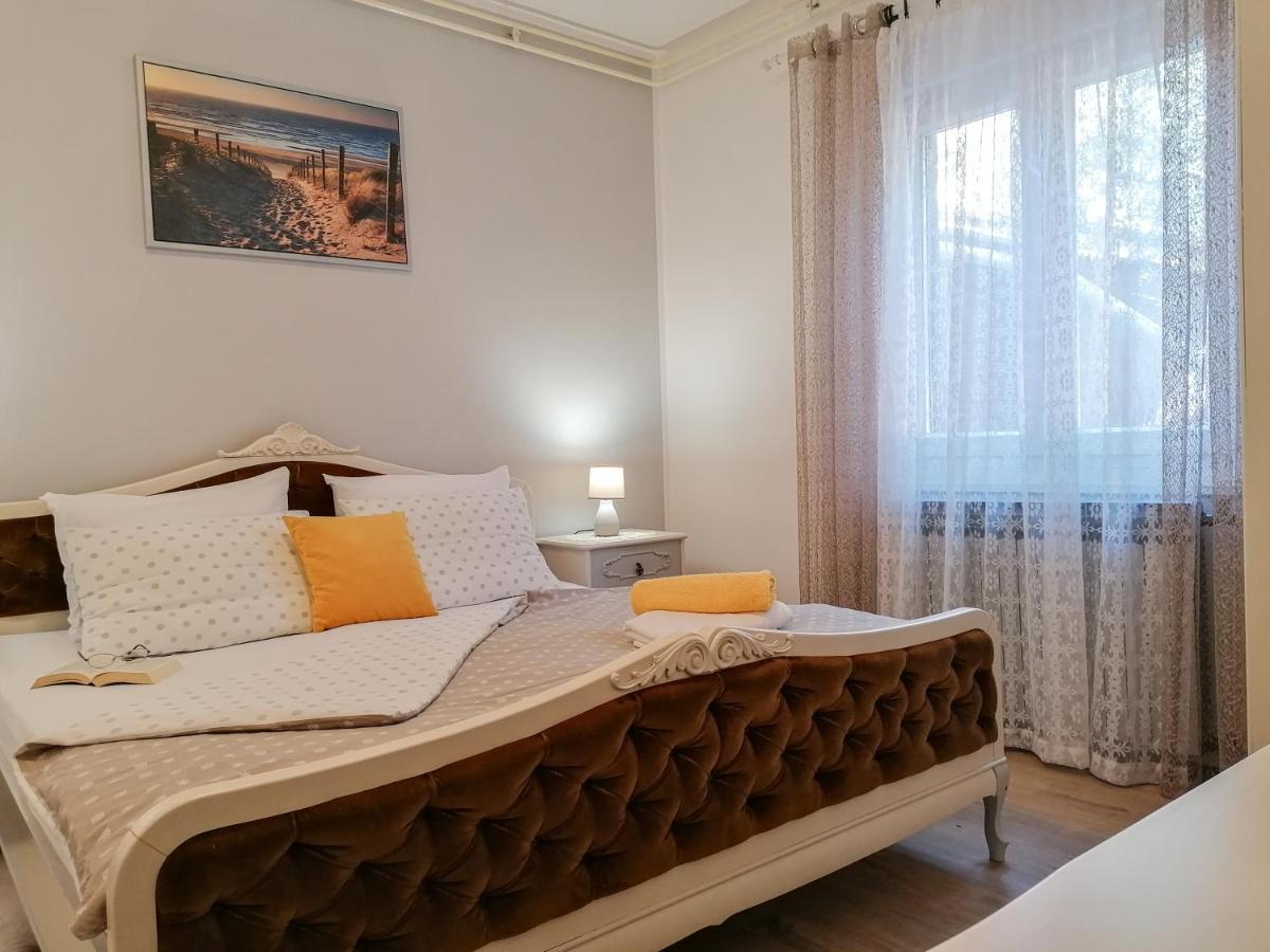 Apartments Relax Rovinj Bagian luar foto