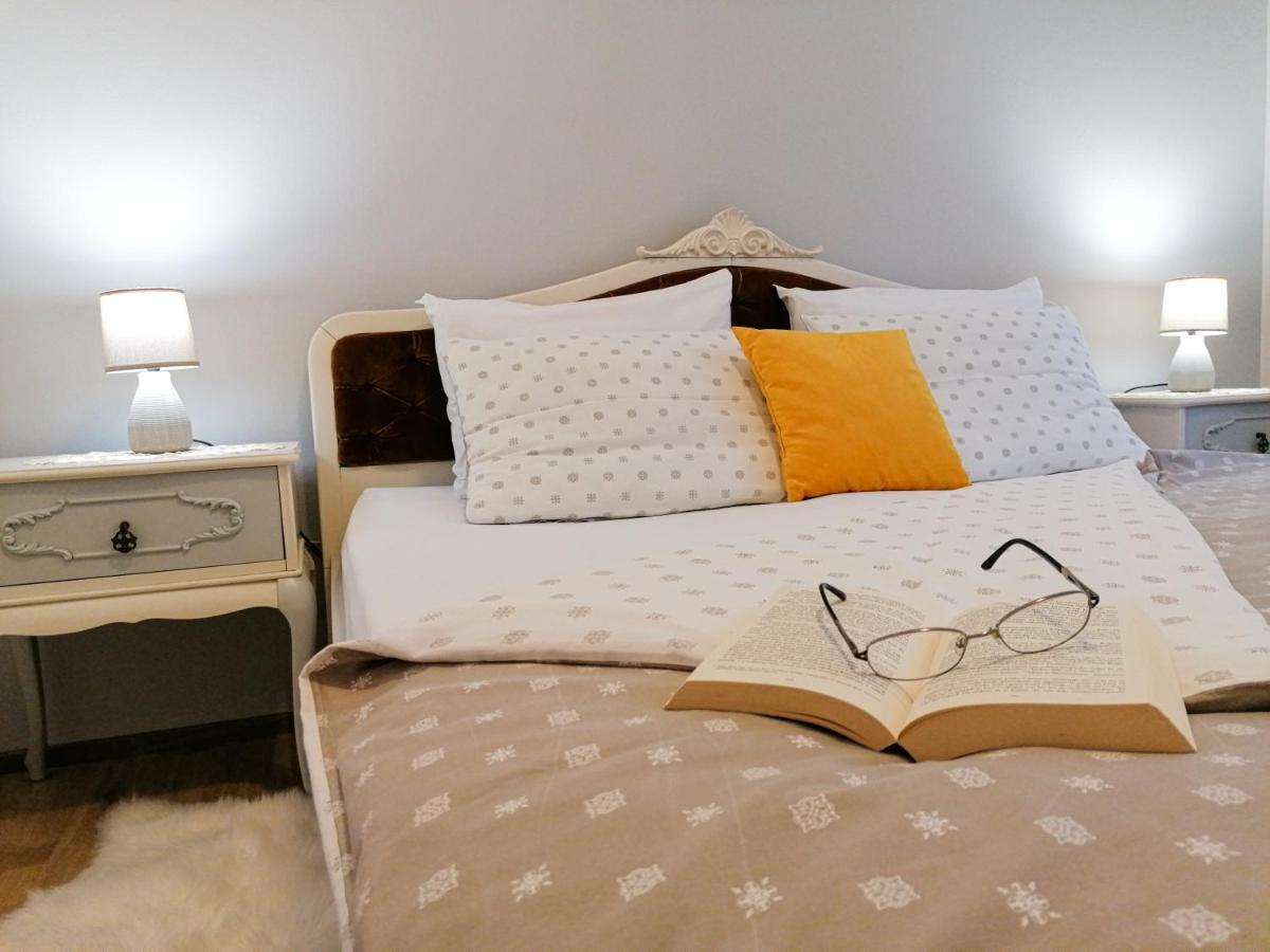 Apartments Relax Rovinj Bagian luar foto