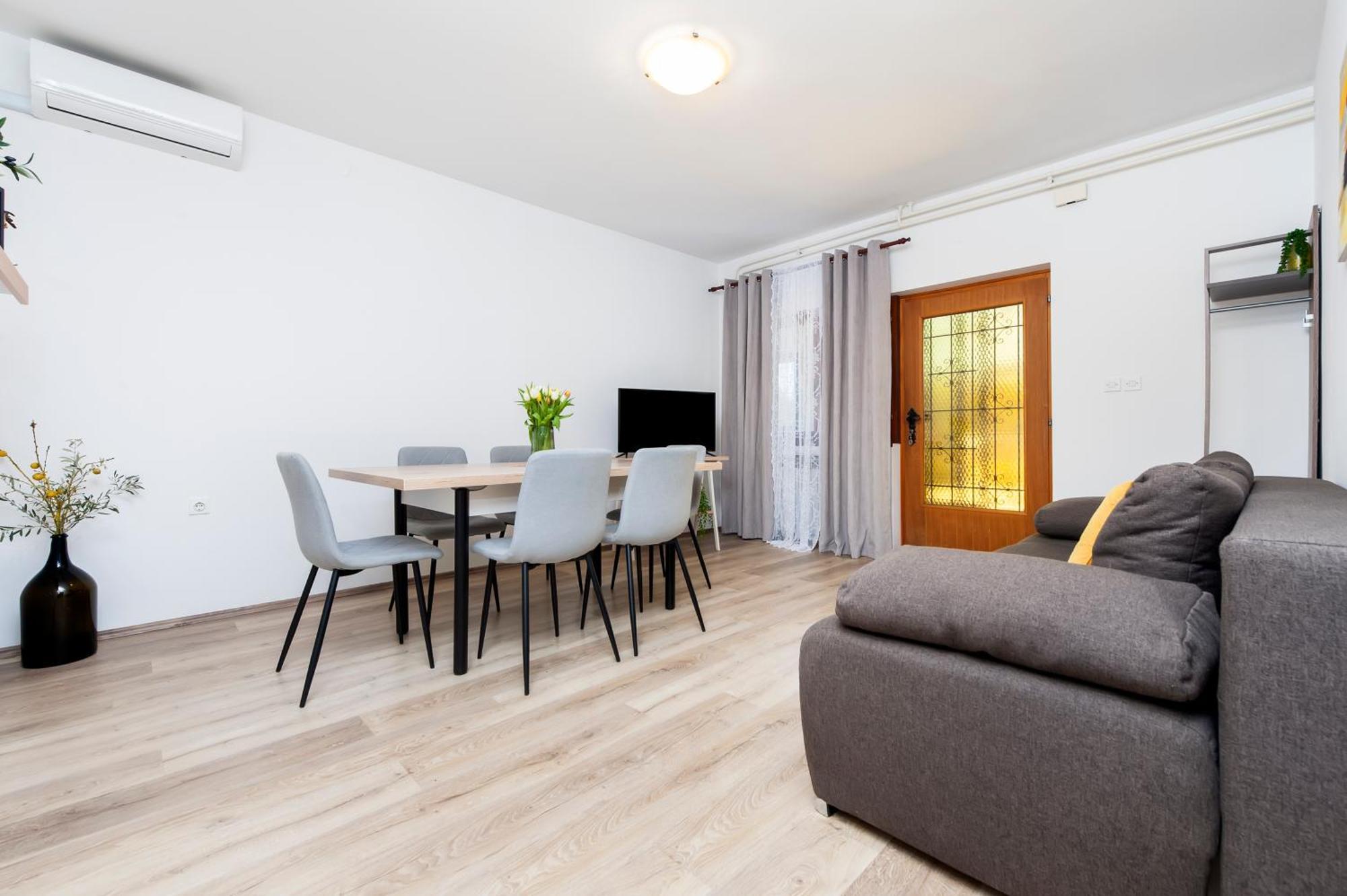 Apartments Relax Rovinj Bagian luar foto