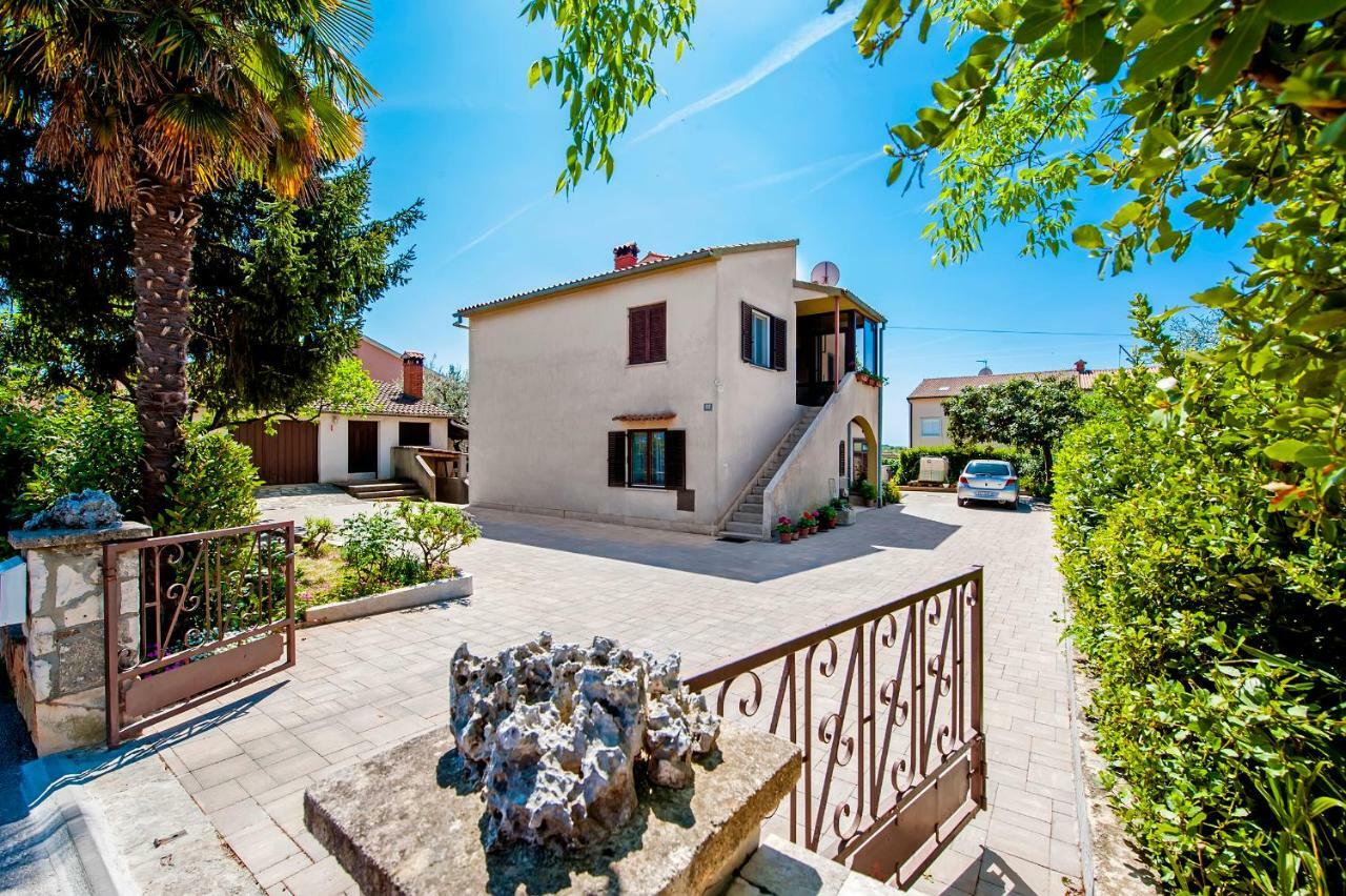 Apartments Relax Rovinj Bagian luar foto